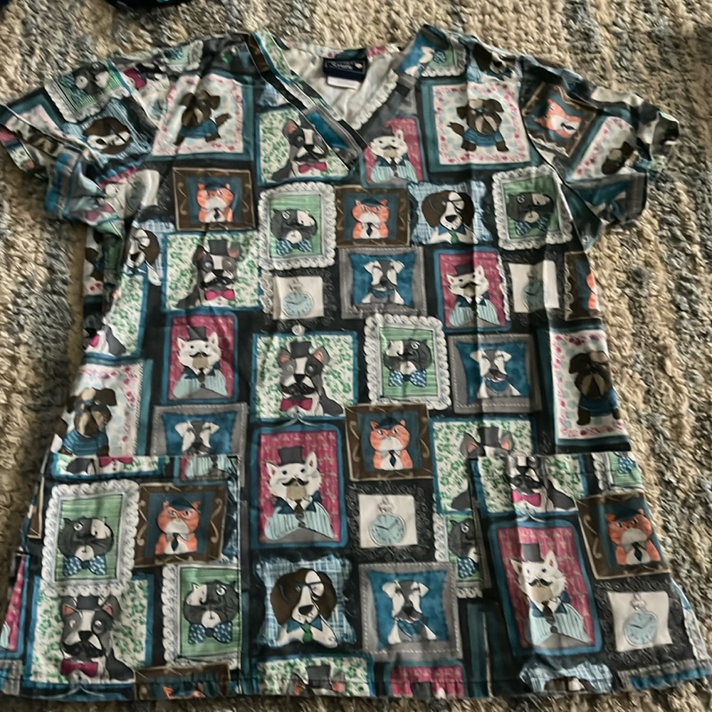 Sanibel Scrubs Size Small. Dogs and Cats
